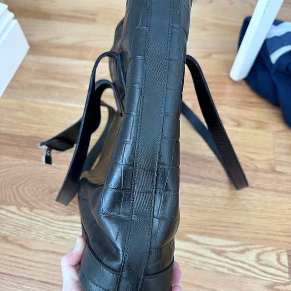 Dooney Bourke Bayou North/South Leather Large Bucket Tote - Picture 6 of 6